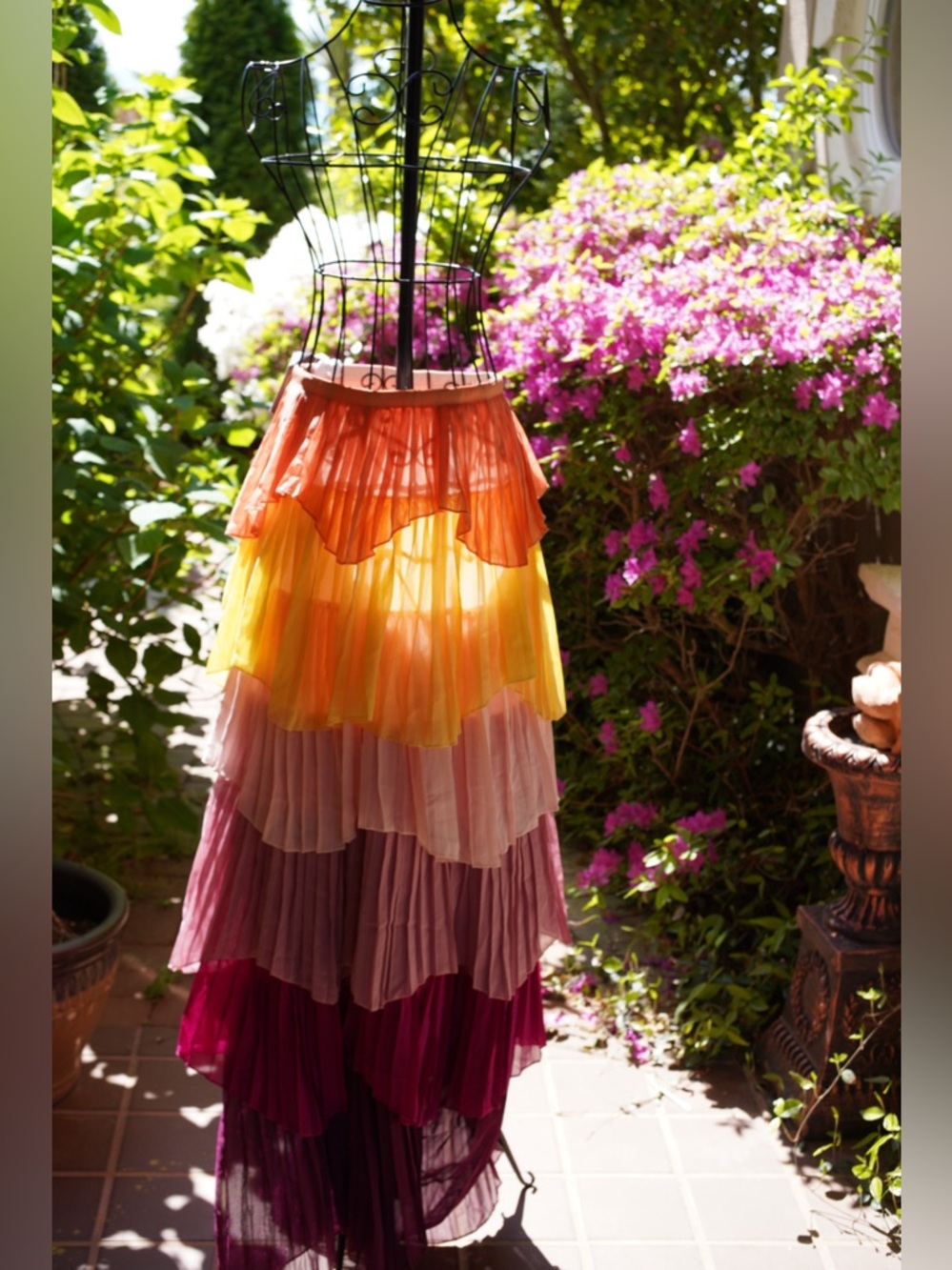 Touch Dolls Sunset Ombre Pleated Tiered Maxi Skirt - Size Small - Picture 6 of 6